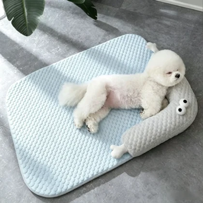 Summer Pet Cooling Mat Ice Silk Breathable Dog Cat Sleeping Pad Moisture-Wicking Cool Pad Cool Comfort Pet Supplies for Hot Days