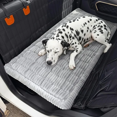 Summer Cool Soft Striped Plush Car Dog Bed Mat, Non-slip Washable Pet Travel Cushion Pad, Thick Sleeping Mattress for Car Tru