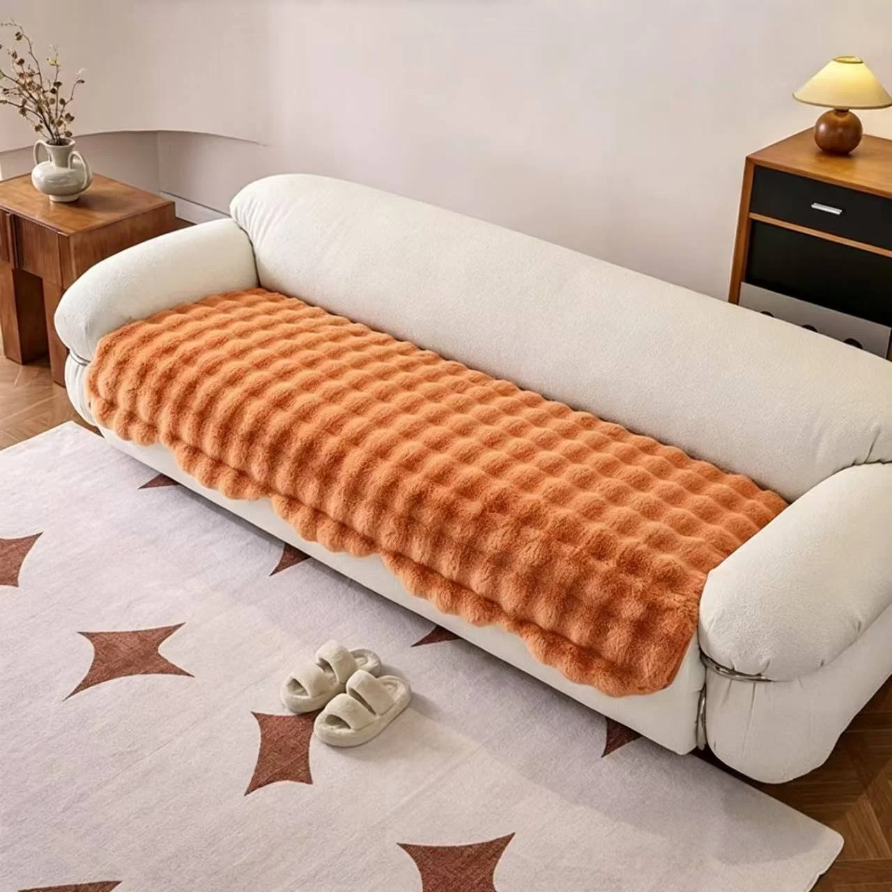 1pc Immitation Fur Thick Sofa Cover, Soft Plush Sofa Towel with Anti-Slip Backing, Throw Towel for Living Room Machine Washable - Image 9