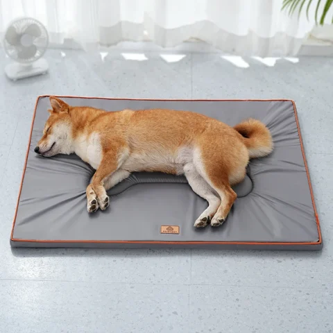 Winter Dog Crate Pad Bed for Medium Large Dogs,Washable Kennel Mat for Cozy Sleeping,Soft Fluffy Dog Bed for Indoor & Outdoor